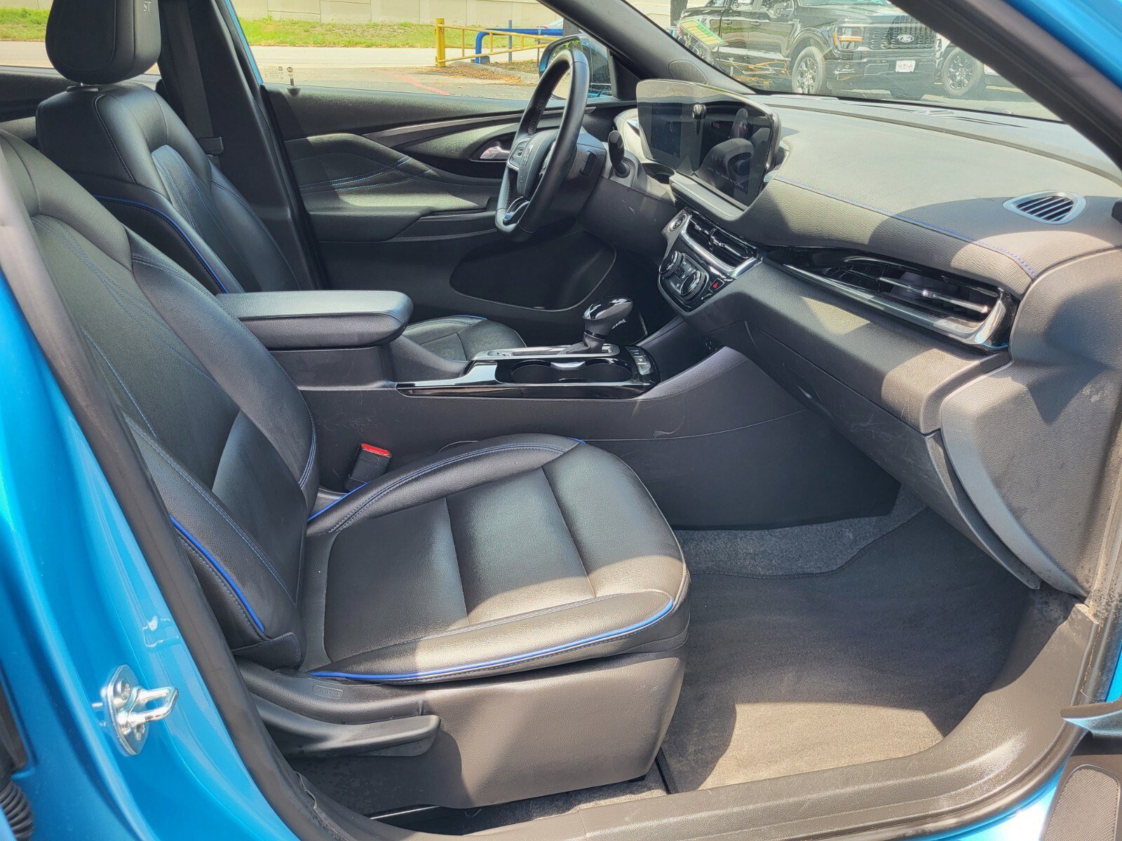 Used 2025 Buick Envista Sport Touring FWD image 12