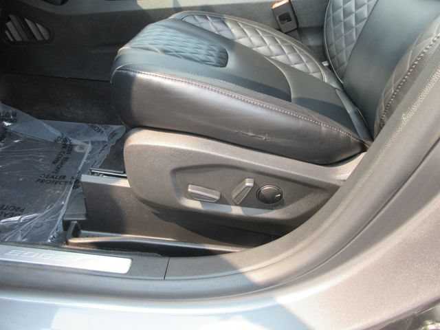 Certified 2023 Ford Edge Titanium AWD/4WD image 15