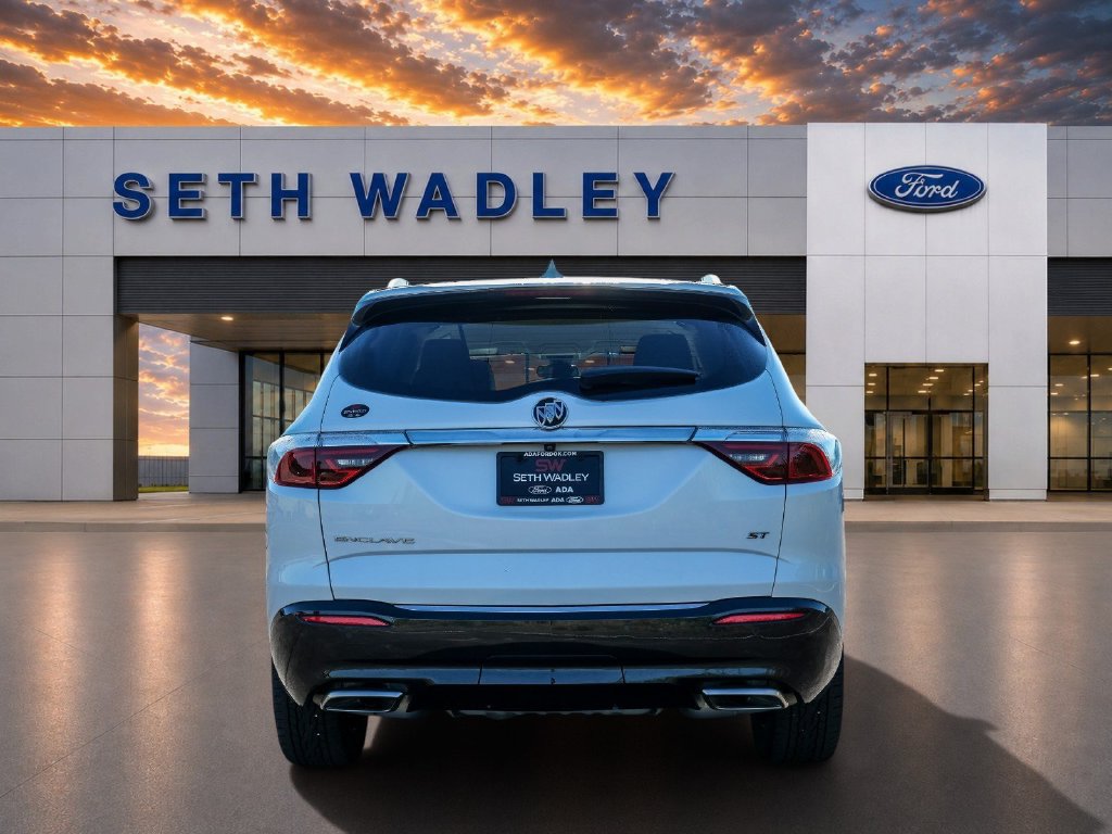 Used 2023 Buick Enclave Essence w/ Sport Touring Edition FWD image 6