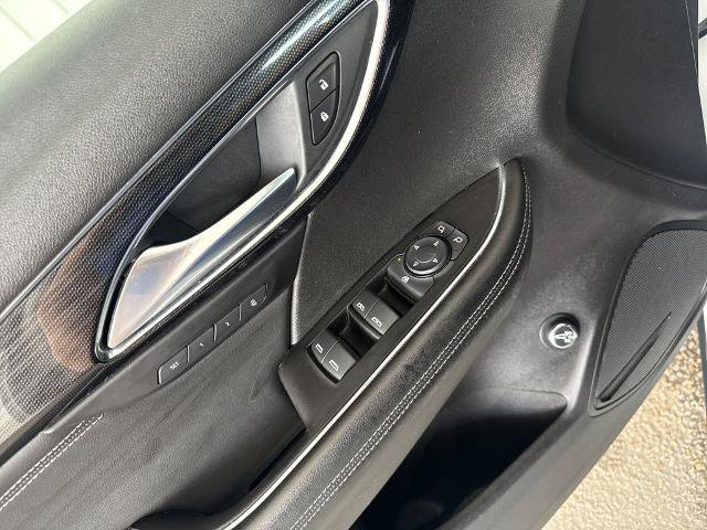 Used 2023 Buick Envision Essence FWD image 19