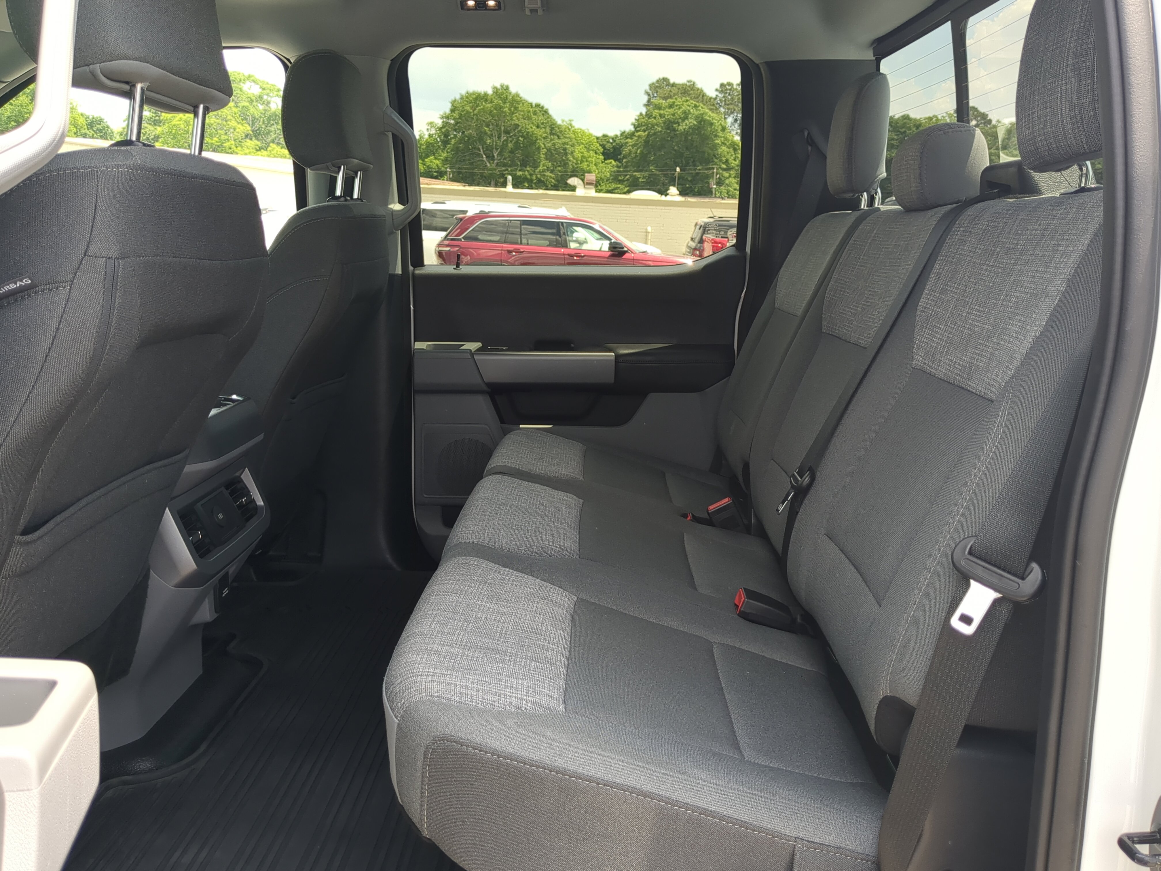 Certified 2025 Ford F250 XLT AWD/4WD image 12