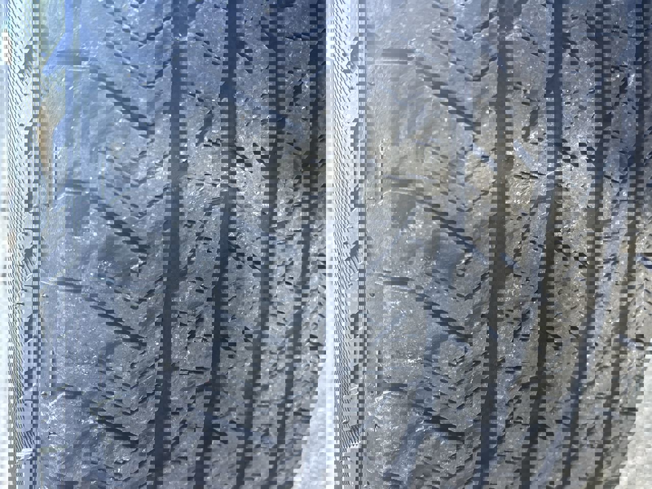 Certified 2023 Ford F150 Lariat w/ Equipment Group 502A High image 37