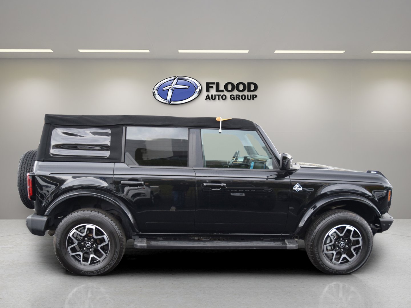 Certified 2022 Ford Bronco Outer Banks image 3