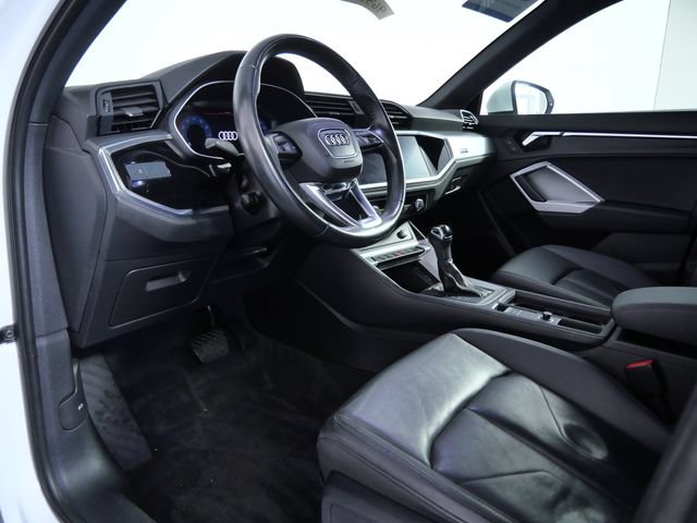 Used 2019 Audi Q3 2.0T Premium AWD/4WD image 15