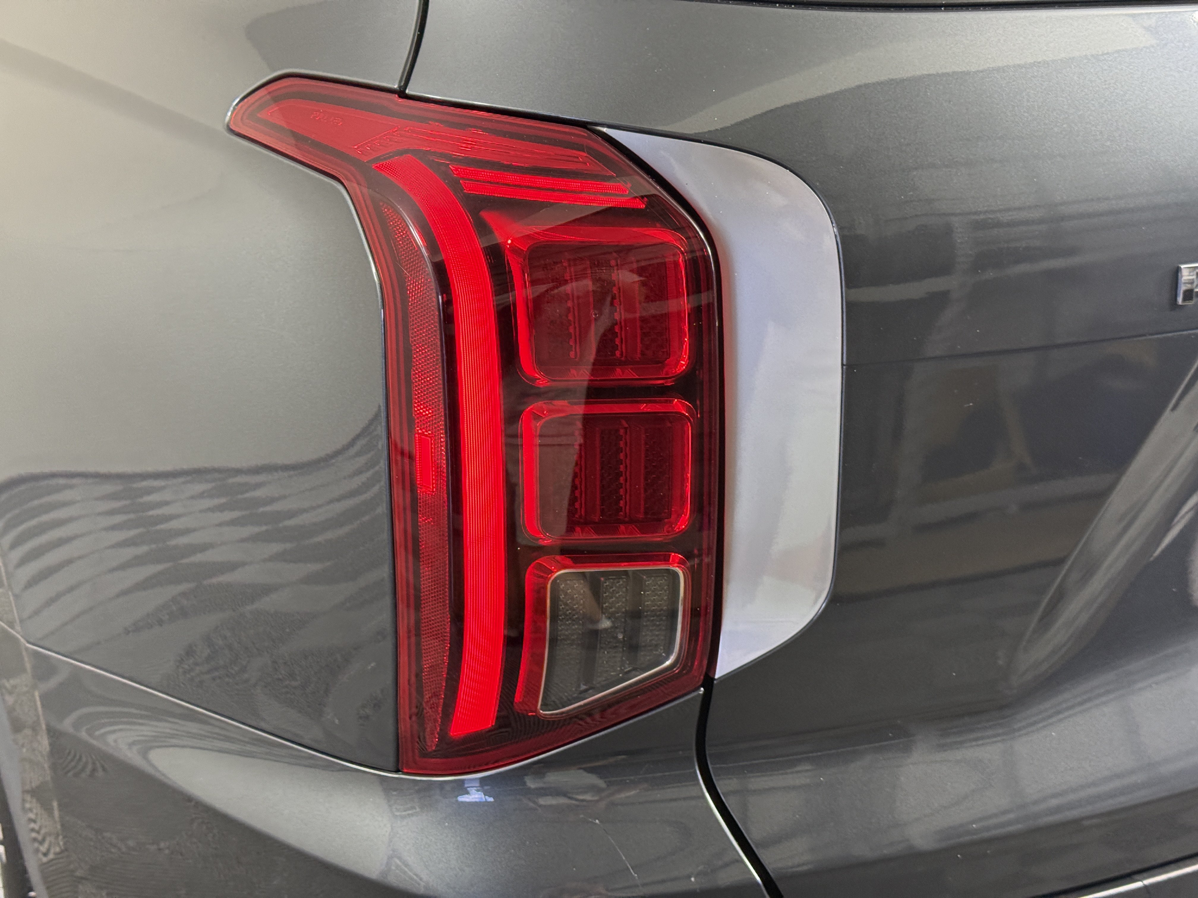 Used 2020 Hyundai Palisade SEL w/ Convenience Package FWD image 8