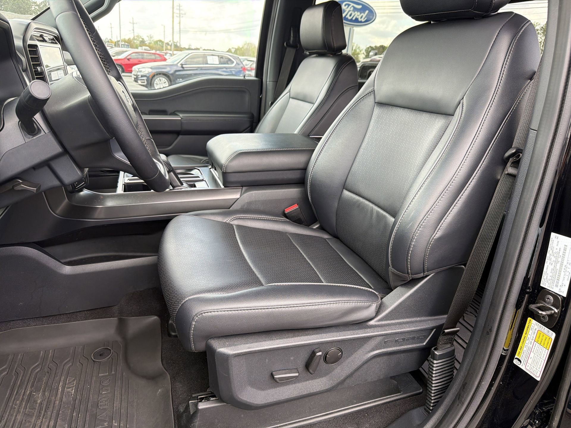 Certified 2025 Ford F150 Lariat w/ Equipment Group 501A Mid image 26