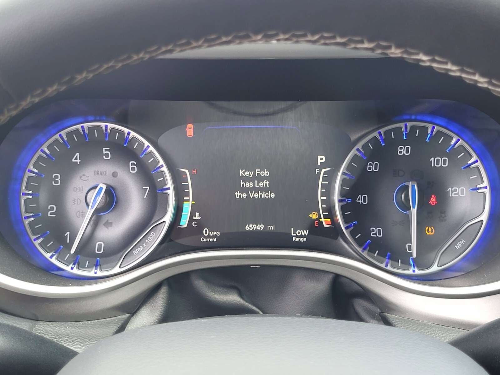 Used 2023 Chrysler Pacifica Touring-L FWD image 29