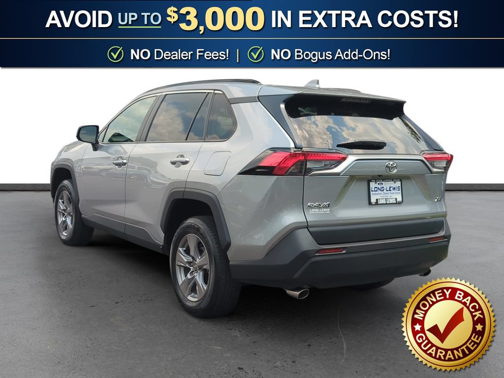 Used 2023 Toyota RAV4 XLE w/ Convenience Package FWD image 4
