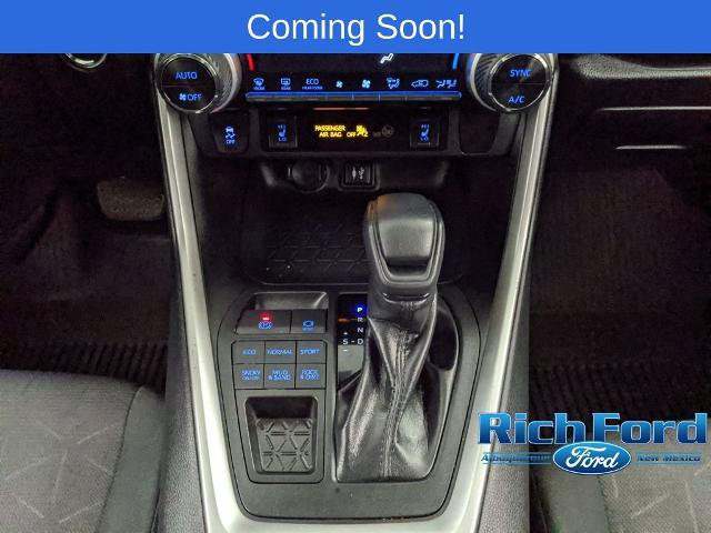 Used 2019 Toyota RAV4 XLE w/ Convenience Package image 9