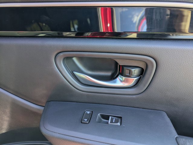 Used 2025 Honda Pilot Sport image 33