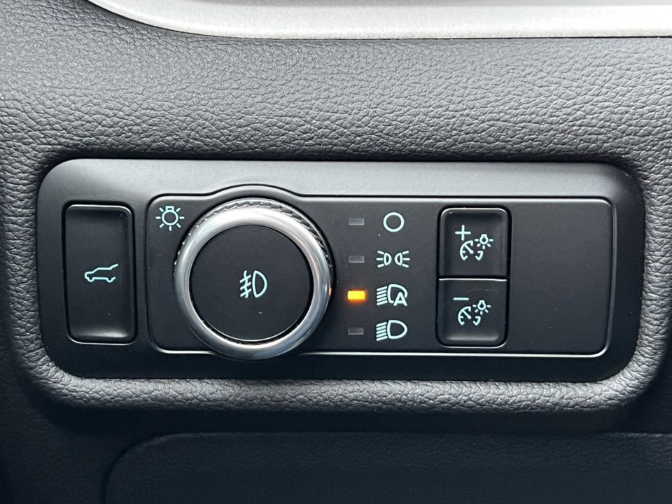 Certified 2023 Ford Explorer XLT w/ Equipment Group 202A image 23