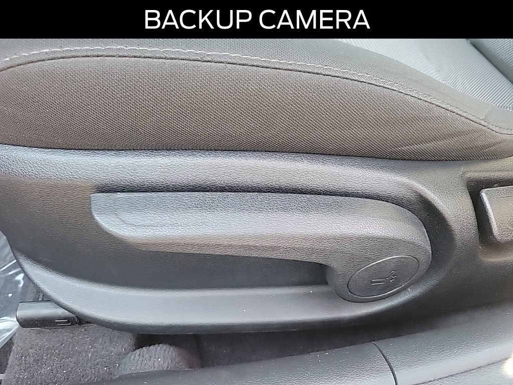Used 2022 Hyundai Accent Limited FWD image 17