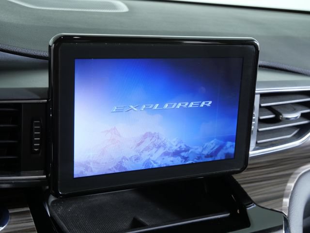 Certified 2022 Ford Explorer Limited w/ Hybrid Equipment Group 310A AWD/4WD image 20