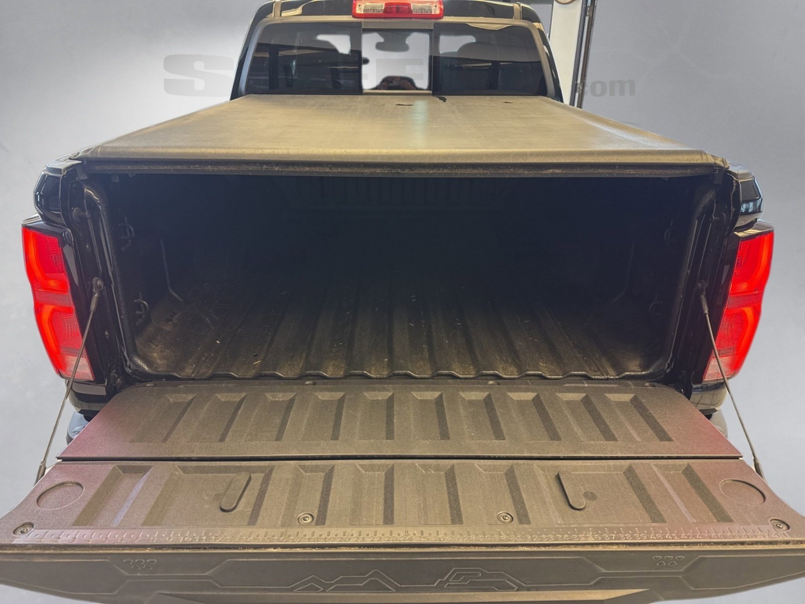 Used 2023 Chevrolet Colorado Z71 w/ Z71 Convenience Package 2 image 25