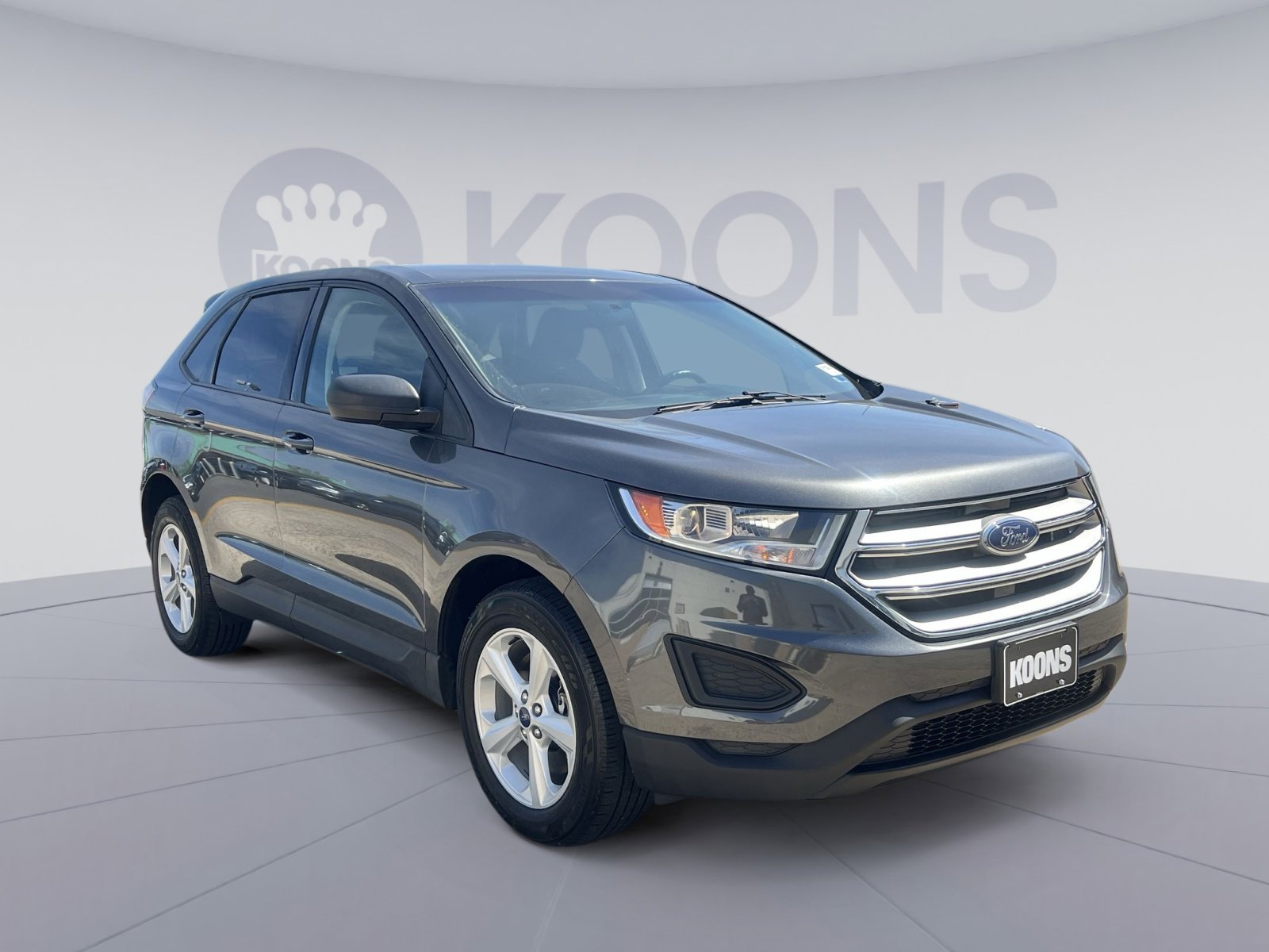 Certified 2018 Ford Edge SE AWD/4WD image 2