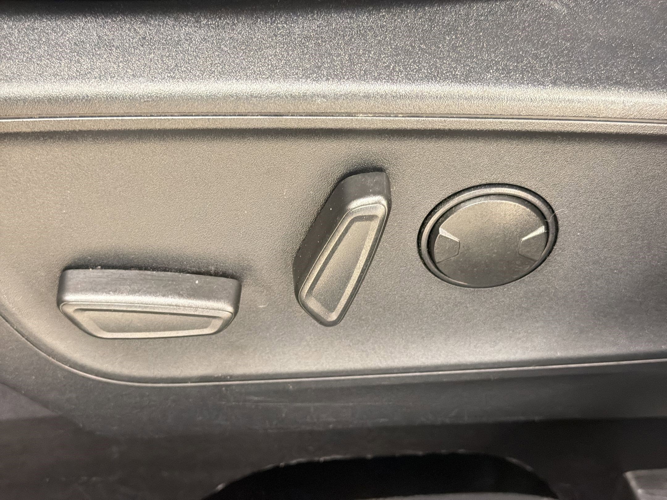 Certified 2024 Ford Escape ST-Line AWD/4WD image 13