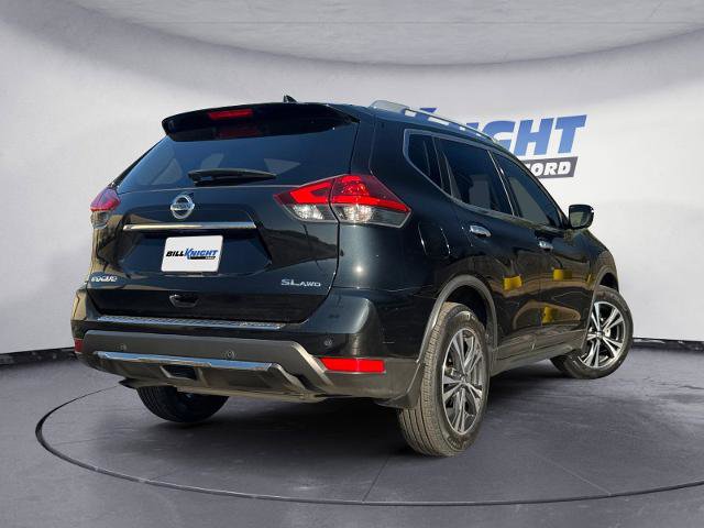 Used 2019 Nissan Rogue SV w/ Premium Package image 5