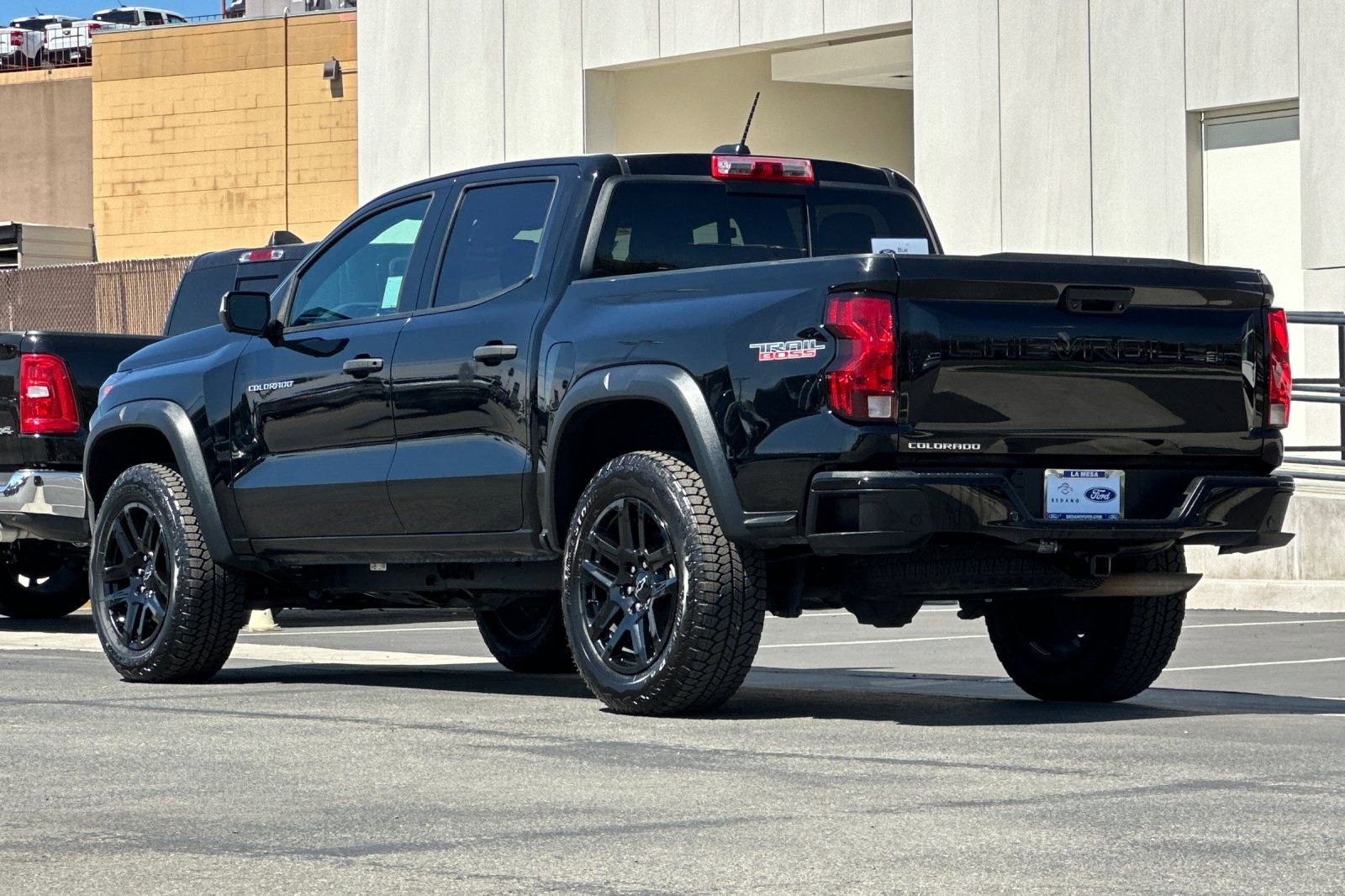 Used 2023 Chevrolet Colorado Trail Boss w/ Technology Package AWD/4WD image 5