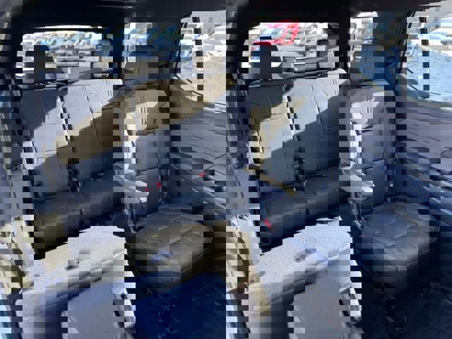 Used 2023 Chevrolet Traverse RS image 31