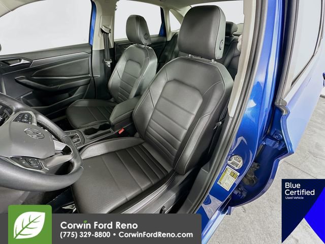 Used 2024 Volkswagen Jetta SE FWD image 22