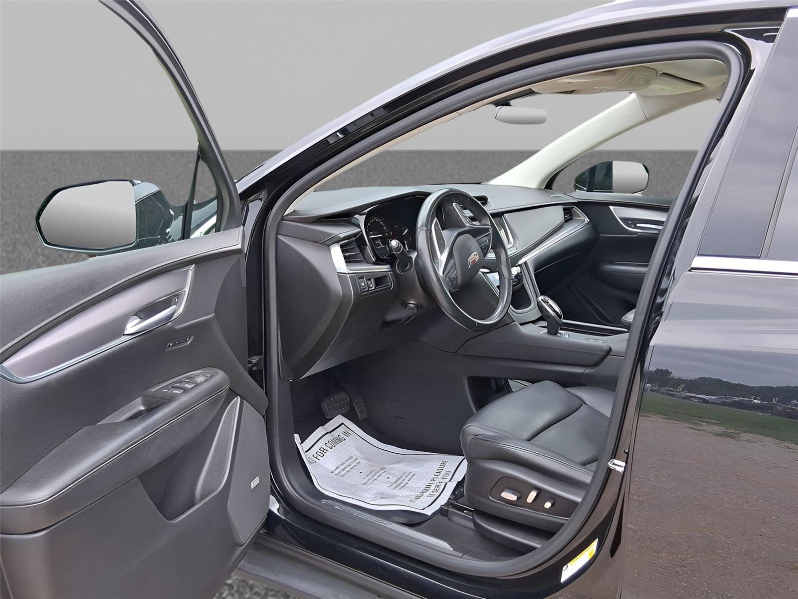 Used 2019 Cadillac XT5 Premium Luxury w/ Driver Assist Package FWD image 13