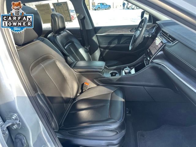 Used 2024 Jeep Grand Cherokee L Limited image 15