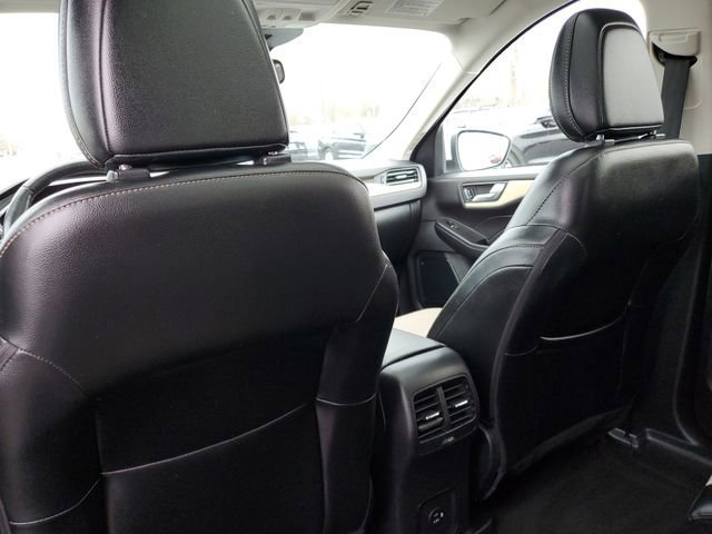 Certified 2021 Ford Escape Titanium w/ Titanium Elite Package image 36