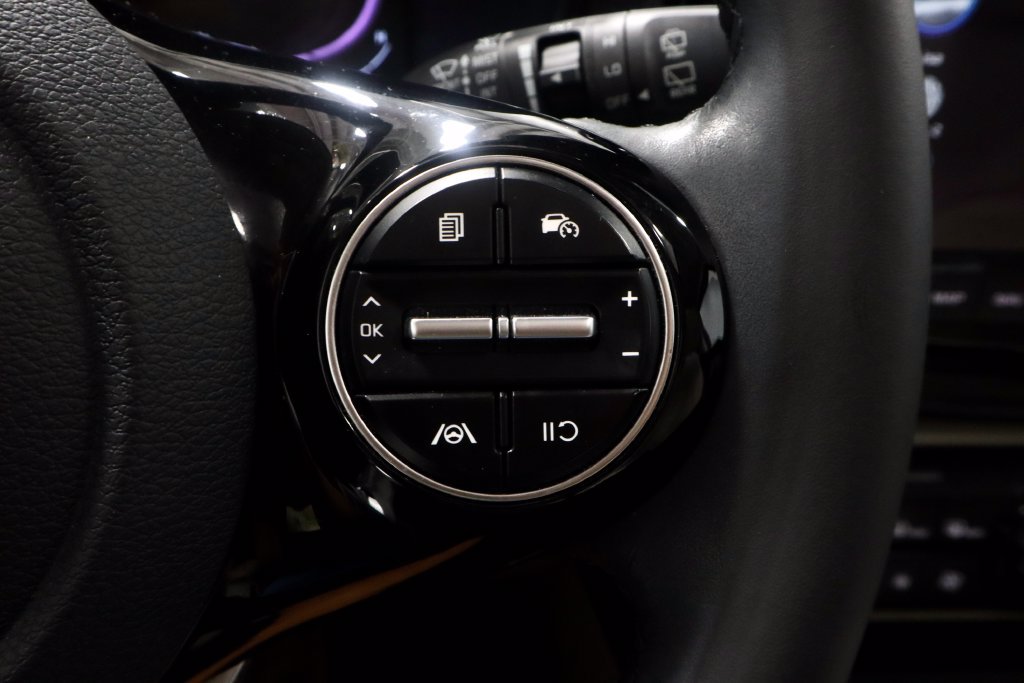 Used 2025 Kia Soul EX FWD image 30