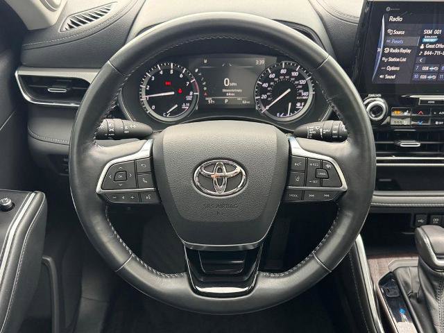 Used 2021 Toyota Highlander Platinum AWD/4WD image 12
