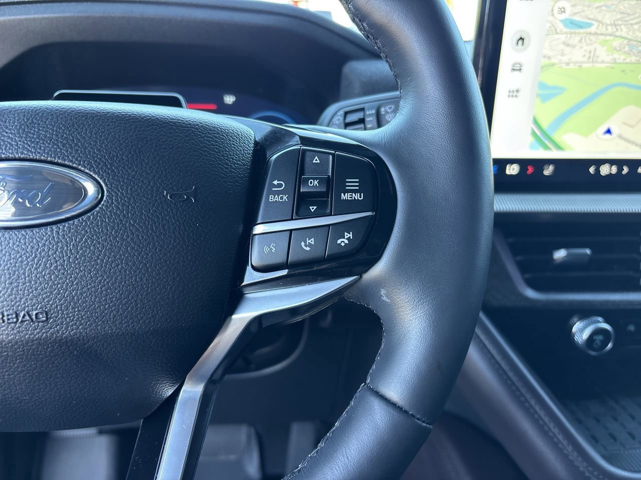 Certified 2025 Ford Explorer Platinum w/ Ultimate Package image 32