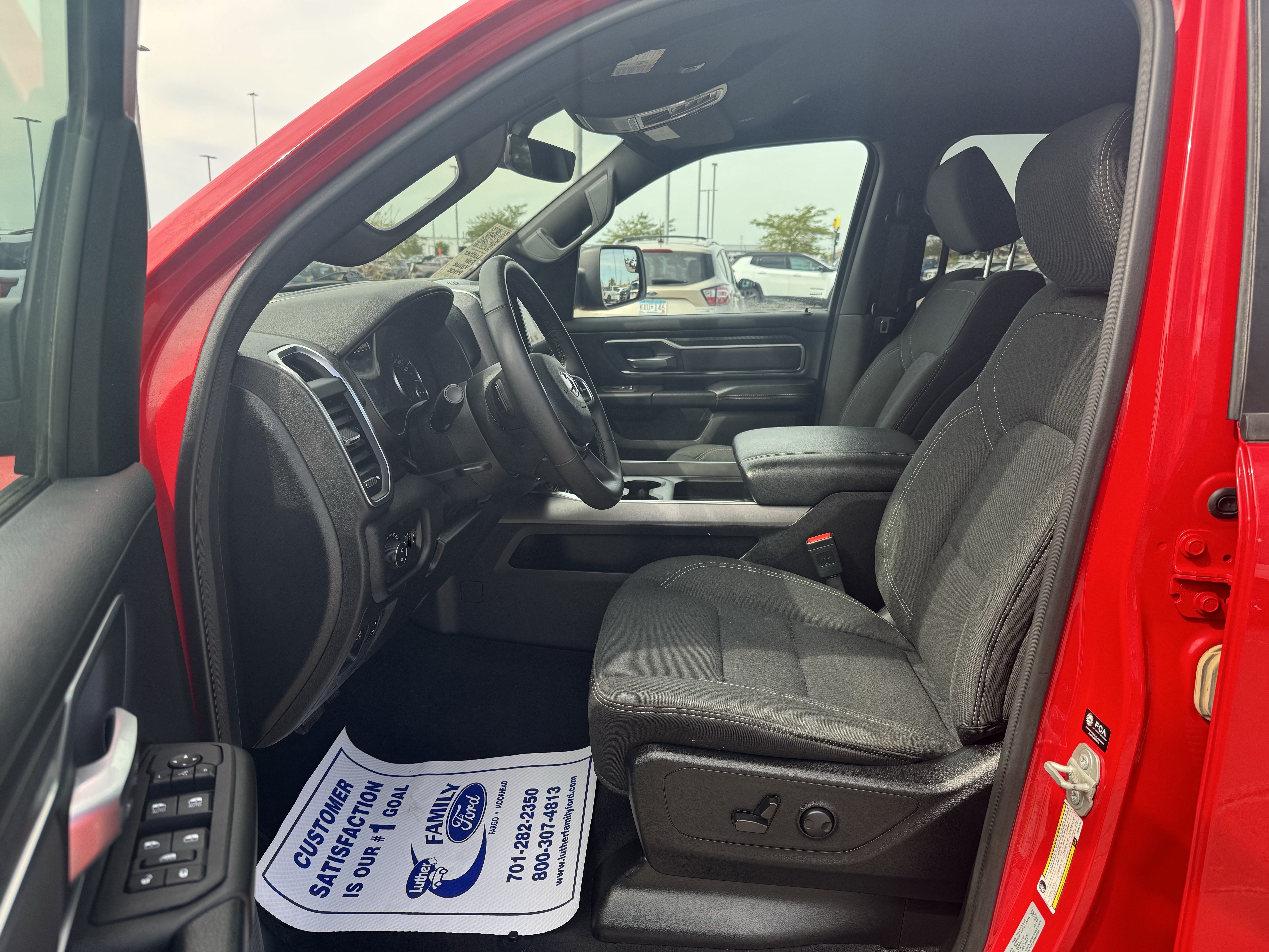 Used 2025 RAM 1500 Big Horn AWD/4WD image 20