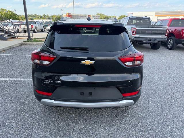 Used 2025 Chevrolet TrailBlazer LT AWD/4WD image 7