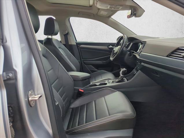 Used 2024 Volkswagen Jetta SE FWD image 22