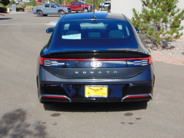 Used 2025 Hyundai Sonata SEL FWD image 5
