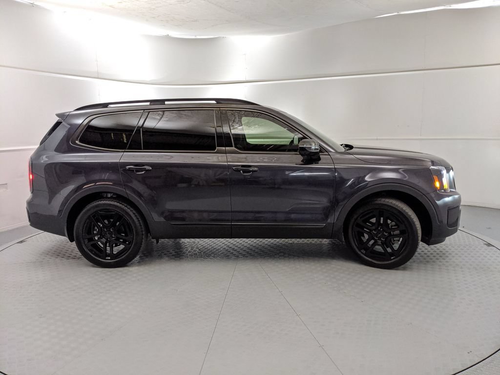 Used 2025 Kia Telluride SX X-Line AWD/4WD image 2