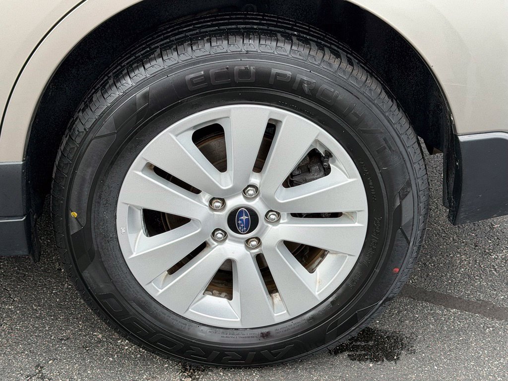Used 2019 Subaru Outback 2.5i Premium AWD/4WD image 40