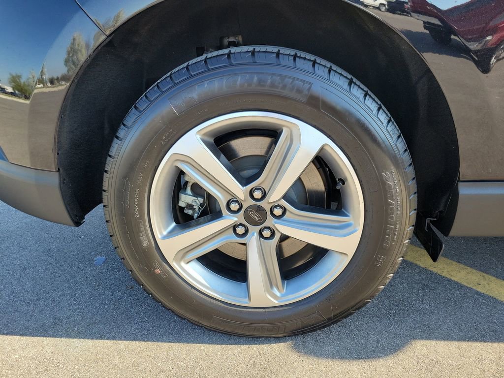 Certified 2023 Ford Edge SEL w/ Convenience Package AWD/4WD image 5