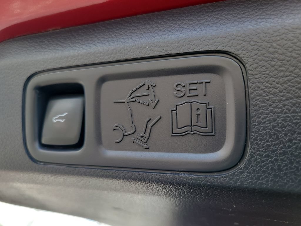 Certified 2022 Ford Expedition Max Limited RWD image 9