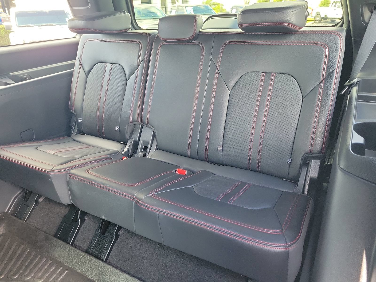 Certified 2024 Ford Expedition Limited RWD image 12