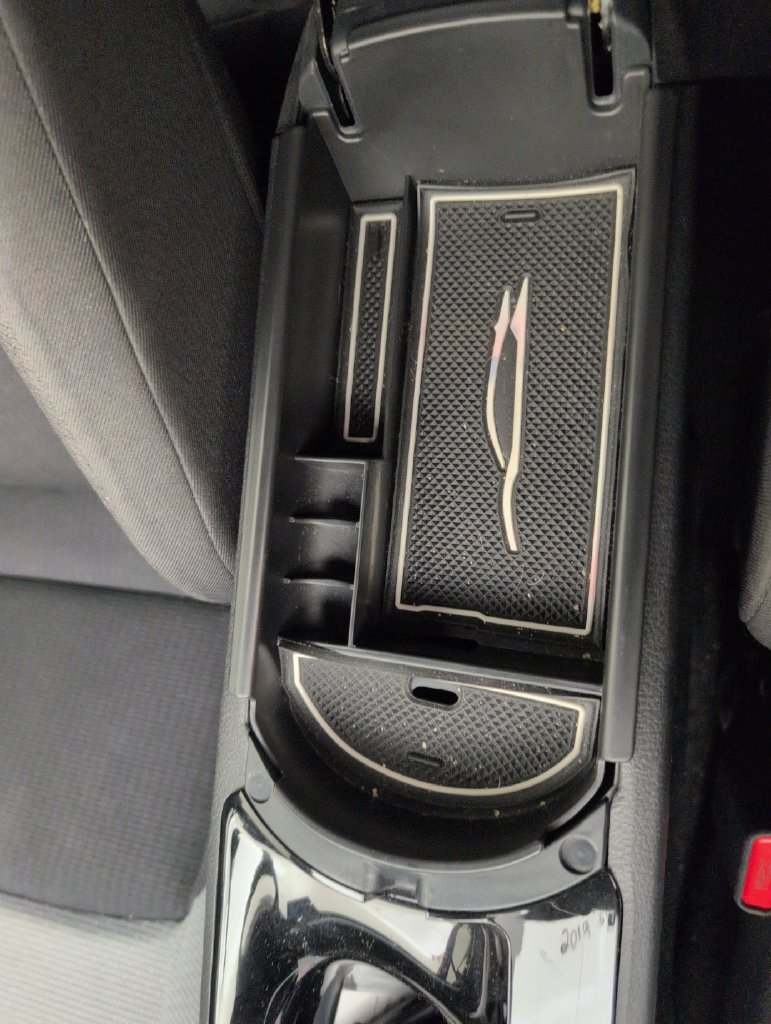 Used 2019 Toyota C-HR XLE FWD image 38