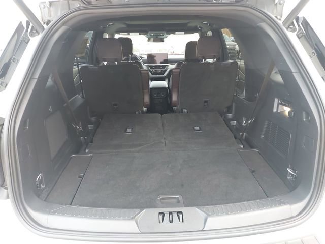 Certified 2025 Ford Explorer Platinum w/ Ultimate Package image 12