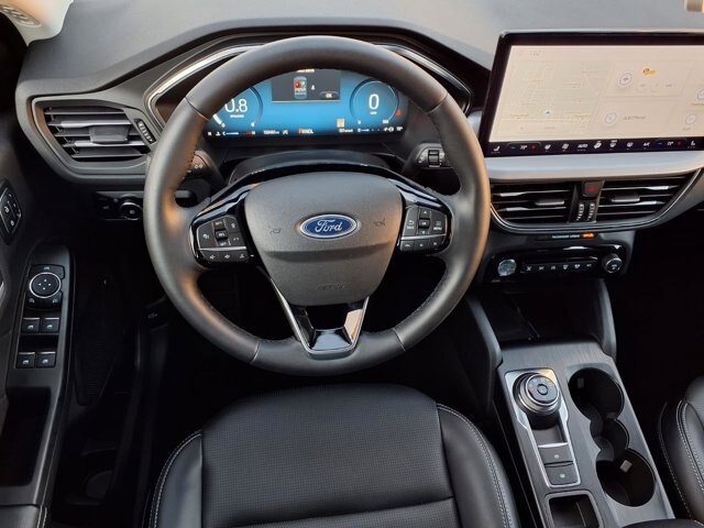 Certified 2024 Ford Escape Platinum AWD/4WD image 6