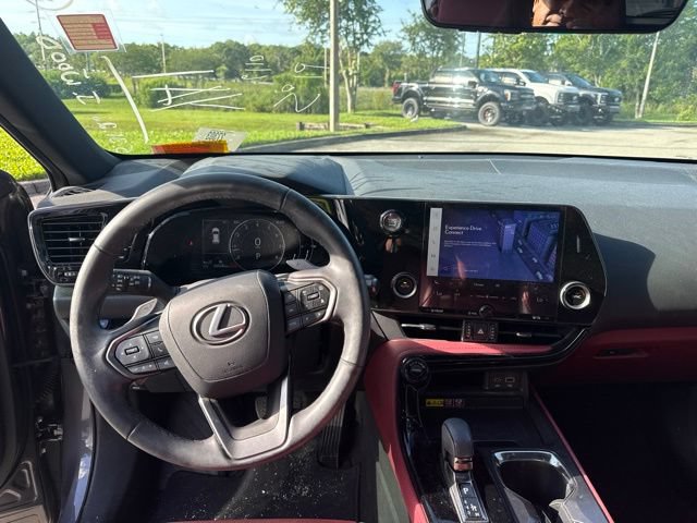 Used 2024 Lexus NX 250 FWD image 12