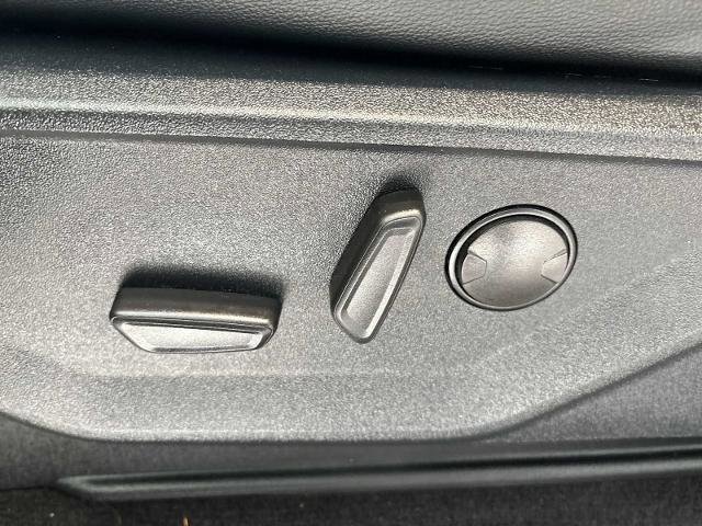 Certified 2022 Ford F150 XLT w/ Equipment Group 302A High image 32