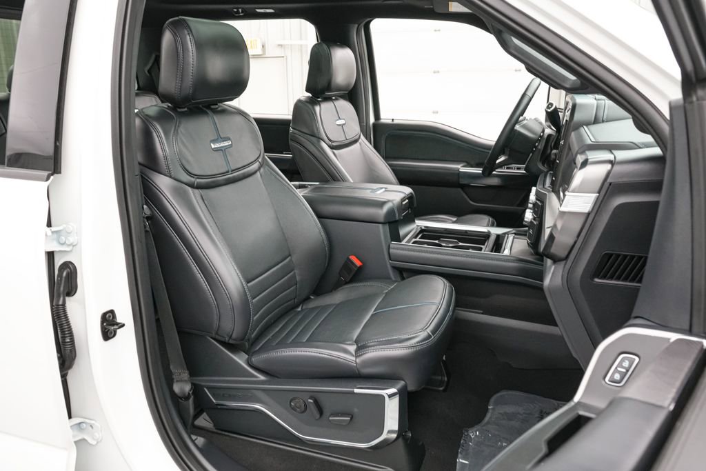 Certified 2025 Ford F250 Platinum AWD/4WD image 28