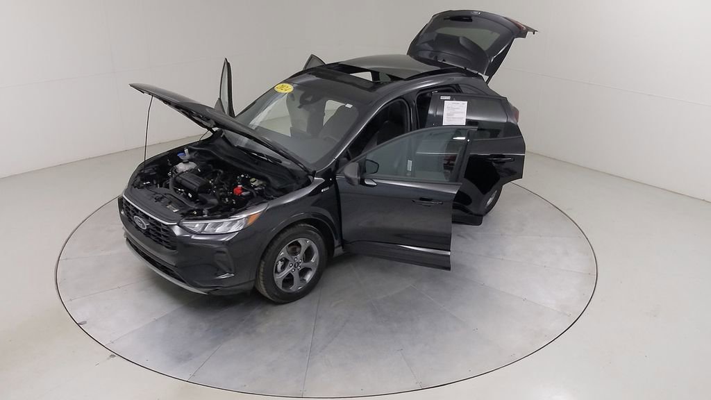 Certified 2024 Ford Escape ST-Line w/ Tech Pack #1 AWD/4WD image 58