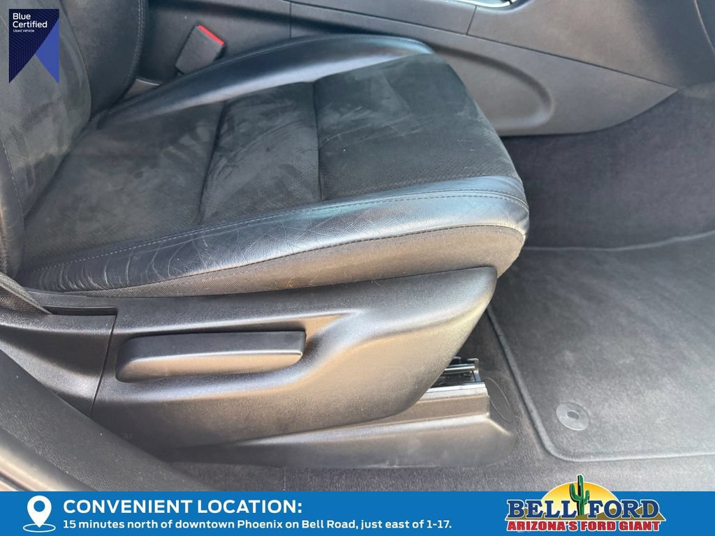 Used 2019 Jeep Grand Cherokee Altitude AWD/4WD image 12