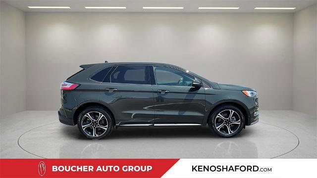 Certified 2022 Ford Edge ST w/ Equipment Group 401A image 6