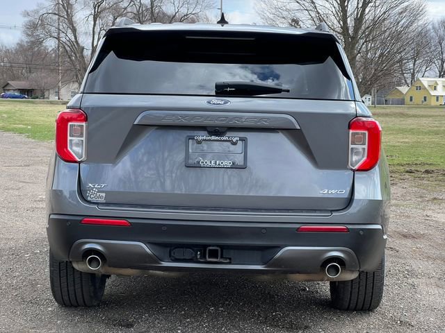 Certified 2023 Ford Explorer XLT w/ Equipment Group 202A image 3