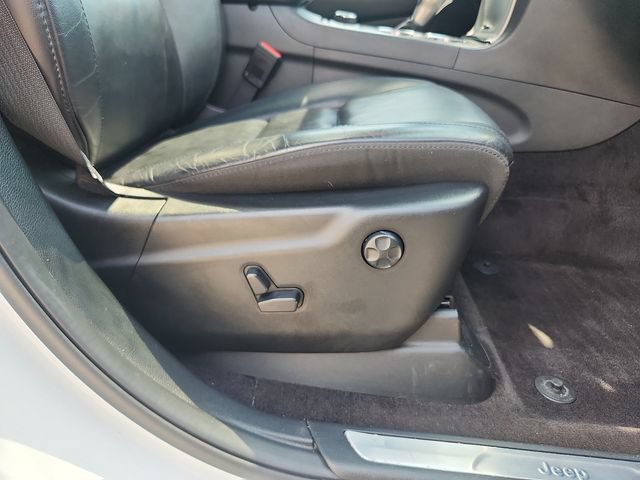 Used 2018 Jeep Grand Cherokee Limited AWD/4WD image 33